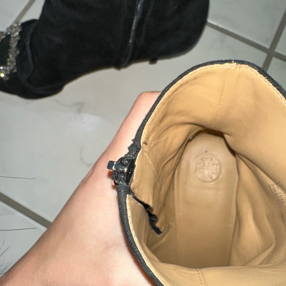 Tory Burch Embellished buckle ankle boots - Picture 4 of 9